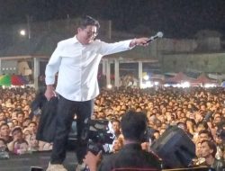 Spektakuler,Kampung Kelahiran Rendi Solihin diguncang 4 Artis