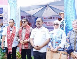MENKRAF RI Kunjungi Stand Dekranasda Bombana